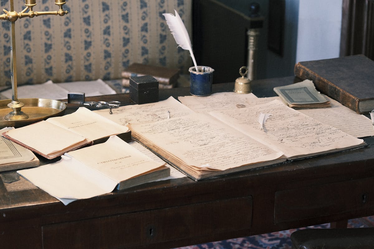 أدب طه حسين: عميد الأدب العربي